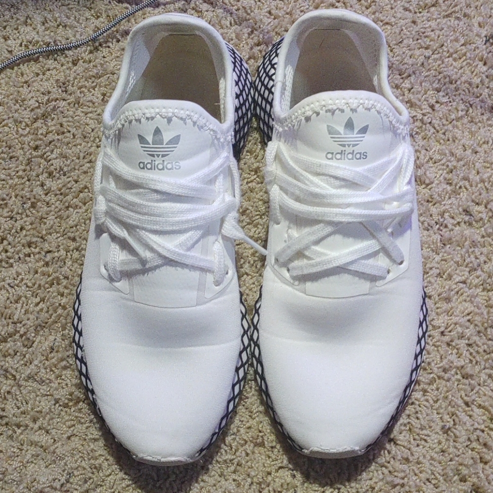Adidas deerupts